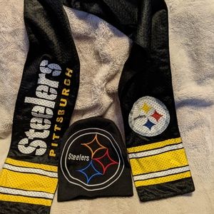 NFL Pittsburgh Steelers beanie and scarf
